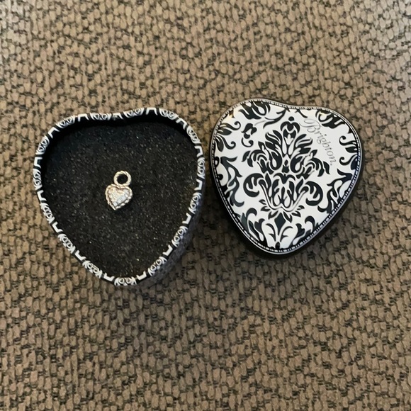 NWOT Brighton Heart Charm - Picture 1 of 4